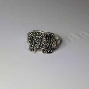 Size 7 elephant ring